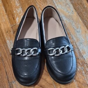 Girls Black Loafers With Chain Detail Size 33